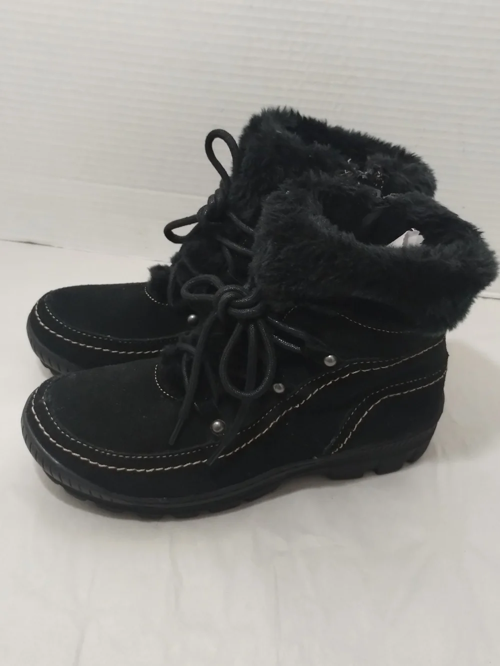 Women’s Baretraps Deelye Black Suede Faux-Fur Ankle Boots